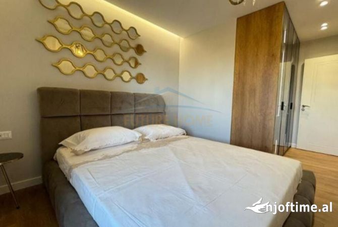 Shtepi ne shitje Apartament ne Tirane, 2+1, Mobilimi E mobiluar, Pagesa 225,000  Euro.