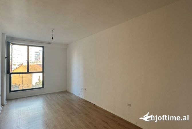 Shtepi me qera 1+1 ne Tirane - 400 Euro