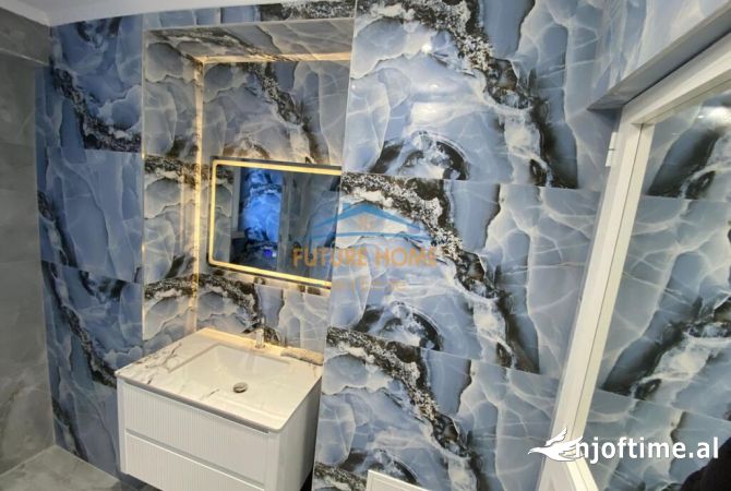 Shtepi ne shitje Apartament ne Tirane, 2+1, Mobilimi Bosh, pa mobiluar, Pagesa 185,000  Euro.