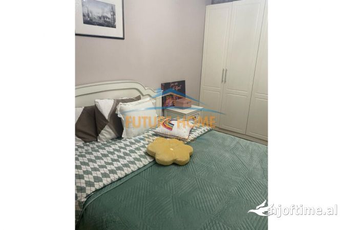 Shtepi me qera Apartament ne Tirane, 2+1, Mobilimi E mobiluar, Pagesa 700  Euro.