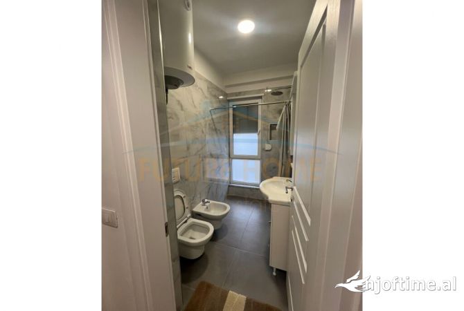 Shtepi me qera 2+1 ne Tirane - 650 Euro