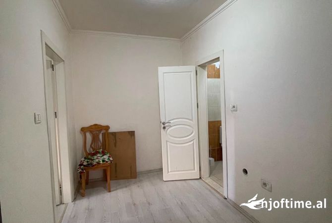 Shtepi ne shitje 1+1 ne Tirane - 103,000 Euro