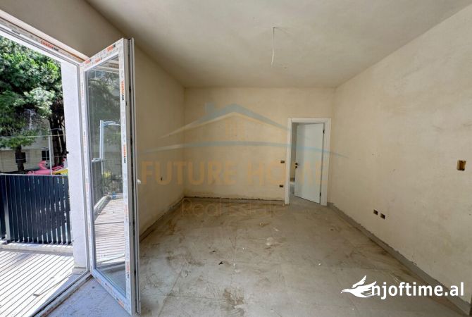 Shtepi ne shitje Apartament ne Durres, 1+1, Mobilimi Bosh, pa mobiluar, Pagesa 120,300  Euro.