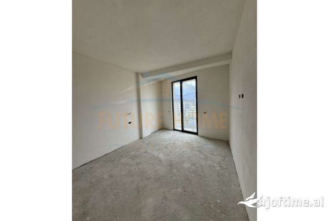 Shtepi ne shitje Apartament ne Tirane, 2+1, Mobilimi Bosh, pa mobiluar, Pagesa 216,000  Euro.