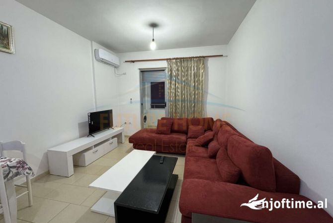 Shtepi me qera Apartament ne Tirane, 1+1, Mobilimi E mobiluar, Pagesa 400  Euro.