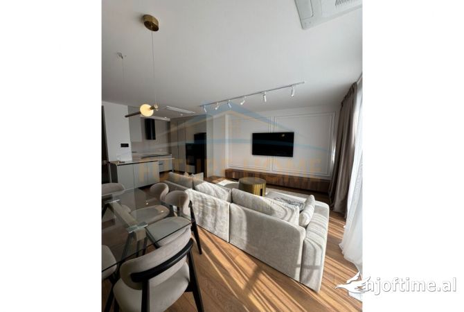 Shtepi me qera 2+1 ne Tirane - 1,600 Euro
