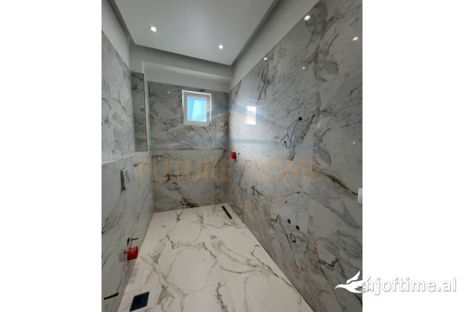 Shtepi ne shitje Apartament ne Tirane, 3+1, Mobilimi Bosh, pa mobiluar, Pagesa 470,000  Euro.