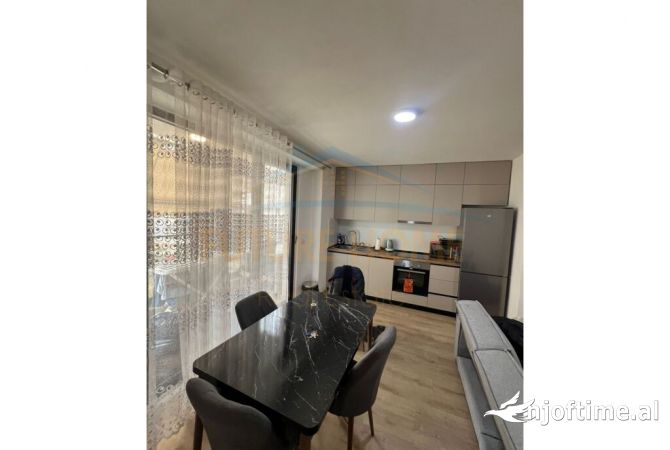 Shtepi me qera 2+1 ne Tirane - 600 Euro