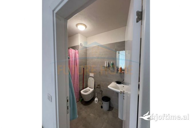 Shtepi me qera Apartament ne Tirane, 2+1, Mobilimi E mobiluar, Pagesa 600  Euro.