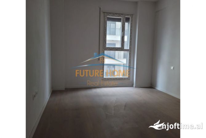 Shtepi ne shitje Apartament ne Tirane, 2+1, Mobilimi Bosh, pa mobiluar, Pagesa 170,000  Euro.