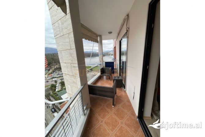 Shtepi ne shitje Apartament ne Tirane, 2+1, Mobilimi E mobiluar, Pagesa 300,000  Euro.