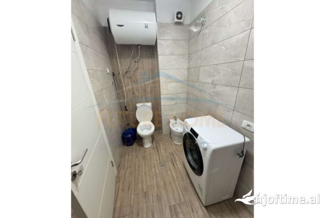 Shtepi me qera Apartament ne Tirane, 1+1, Mobilimi E mobiluar, Pagesa 420  Euro.