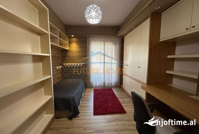 Shtepi ne shitje Apartament ne Tirane, 2+1, Mobilimi E mobiluar, Pagesa 590,000  Euro.