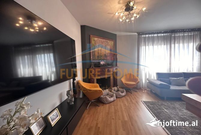 Shtepi ne shitje Duplex(shtepi me 2 kate) ne Tirane, 3+1, Mobilimi E mobiluar, Pagesa 1,350,000  Euro.