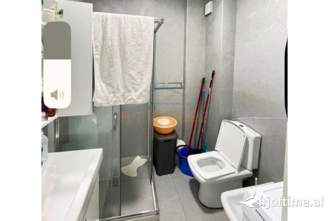 Shtepi ne shitje Apartament ne Tirane, 2+1, Mobilimi E mobiluar, Pagesa 145,000  Euro.