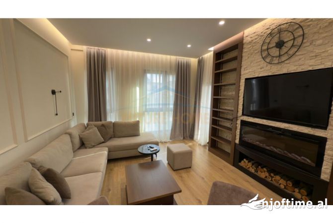 Shtepi me qera Apartament ne Tirane, 1+1, Mobilimi E mobiluar, Pagesa 950  Euro.