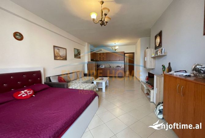 Shtepi ne shitje Apartament ne Tirane, Garsoniere, Mobilimi E mobiluar, Pagesa 86,300  Euro.