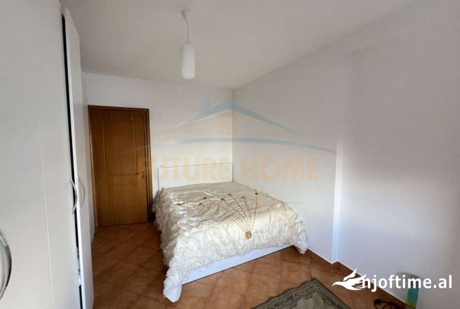 Shtepi ne shitje Apartament ne Tirane, 2+1, Mobilimi E mobiluar, Pagesa 127,000  Euro.