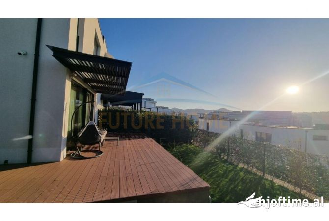 Shtepi ne shitje Vila Luksoze ne Tirane, 3+1, Mobilimi E mobiluar, Pagesa 1,000,000  Euro.