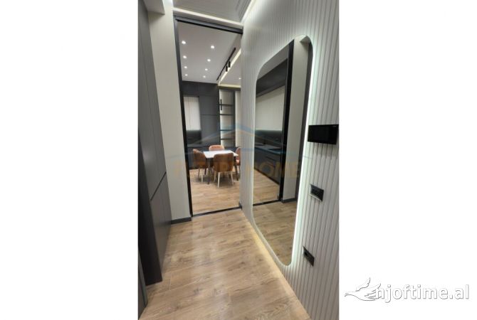 Shtepi me qera Apartament ne Tirane, 1+1, Mobilimi E mobiluar, Pagesa 950  Euro.