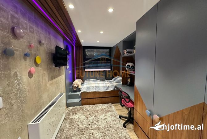 Shtepi me qera Apartament ne Tirane, 4+1, Mobilimi E mobiluar, Pagesa 3,000  Euro.