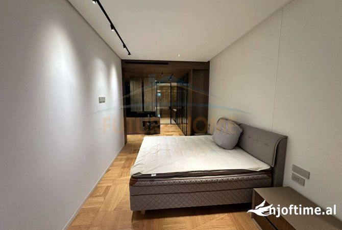 Shtepi ne shitje Apartament ne Tirane, 2+1, Mobilimi E mobiluar, Pagesa 1,290,000  Euro.