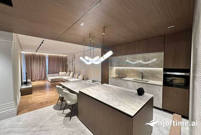 Shtepi ne shitje Apartament ne Tirane, 2+1, Mobilimi E mobiluar, Pagesa 1,290,000  Euro.