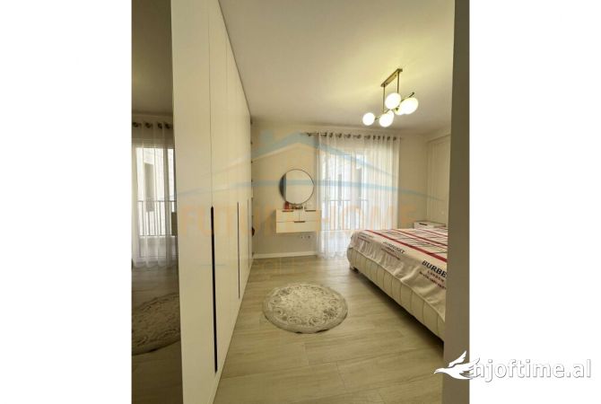 Shtepi me qera Apartament ne Tirane, 2+1, Mobilimi E mobiluar, Pagesa 600  Euro.