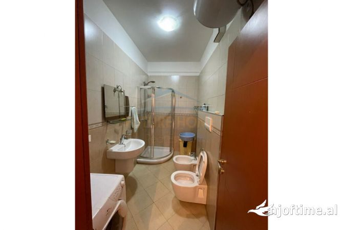 Shtepi me qera 1+1 ne Tirane - 650 Euro