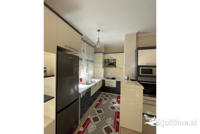 Shtepi me qera 1+1 ne Tirane - 650 Euro