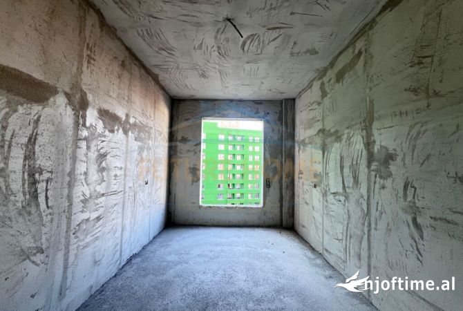 Shtepi ne shitje Apartament ne Tirane, 3+1, Mobilimi Bosh, pa mobiluar, Pagesa 169,260  Euro.