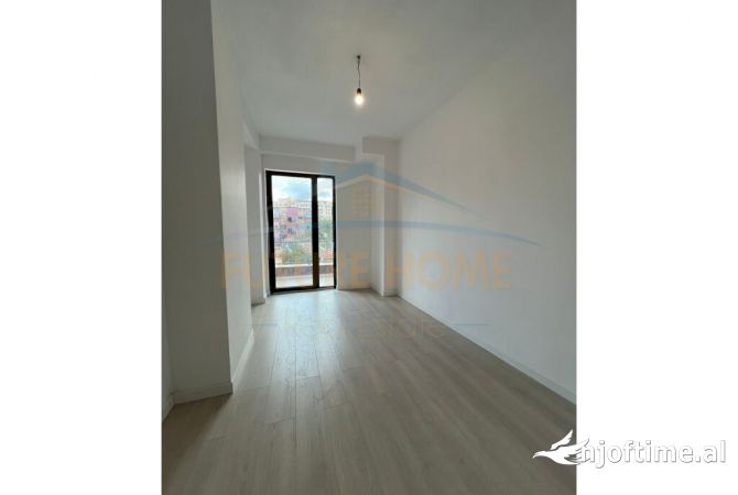 Shtepi me qera Apartament ne Tirane, 2+1, Mobilimi Bosh, pa mobiluar, Pagesa 600  Euro.