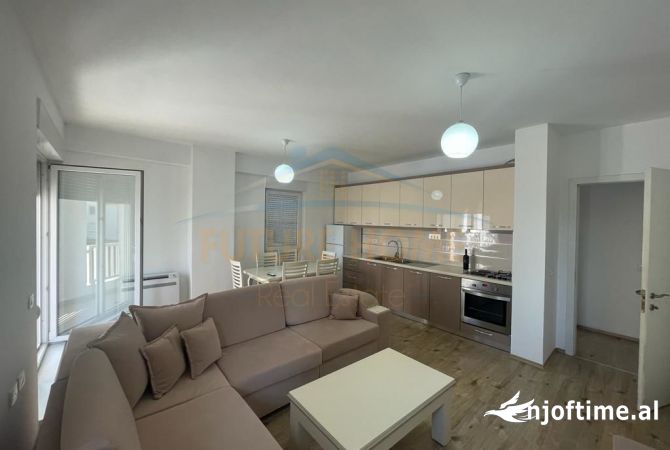 Shtepi me qera Apartament ne Tirane, 2+1, Mobilimi E mobiluar, Pagesa 600  Euro.