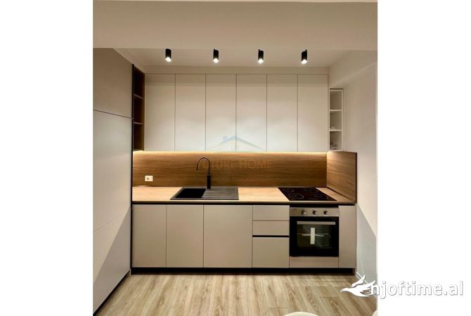 Shtepi ne shitje Apartament ne Tirane, 1+1, Mobilimi E mobiluar, Pagesa 150,000  Euro.