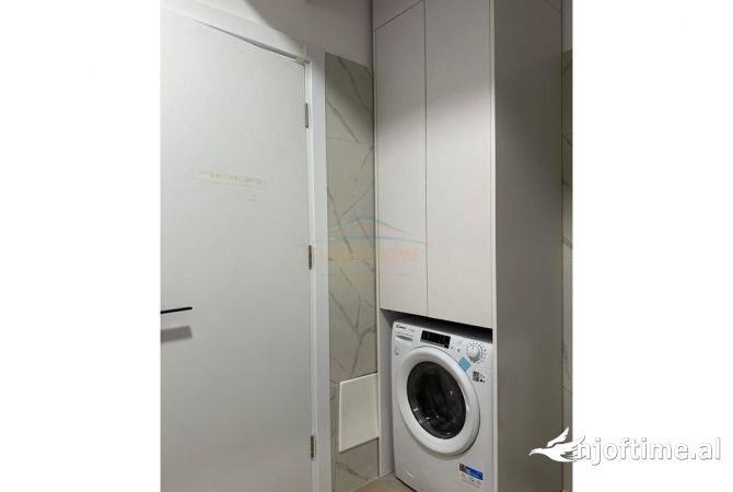Shtepi ne shitje Apartament ne Tirane, 1+1, Mobilimi E mobiluar, Pagesa 150,000  Euro.