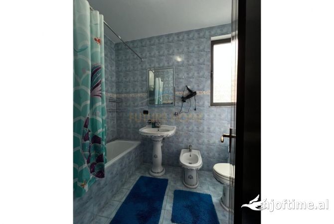 Shtepi me qera Apartament ne Tirane, 2+1, Mobilimi E mobiluar, Pagesa 700  Euro.