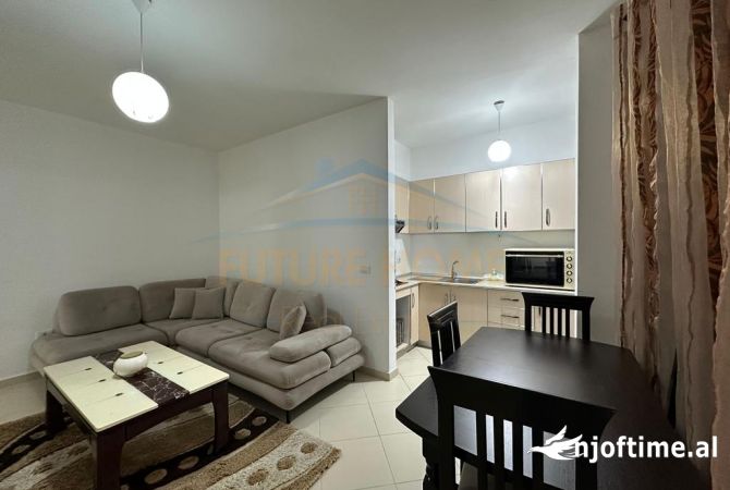 Shtepi me qera Apartament ne Tirane, 1+1, Mobilimi E mobiluar, Pagesa 450  Euro.