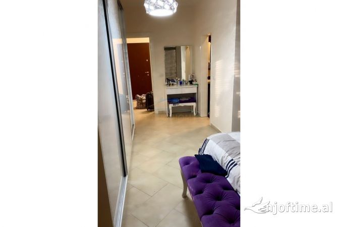 Shtepi ne shitje 4+1 ne Tirane - 203,000 Euro