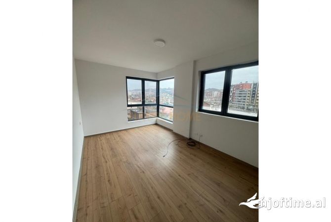 Shtepi me qera 2+1 ne Tirane - 500 Euro