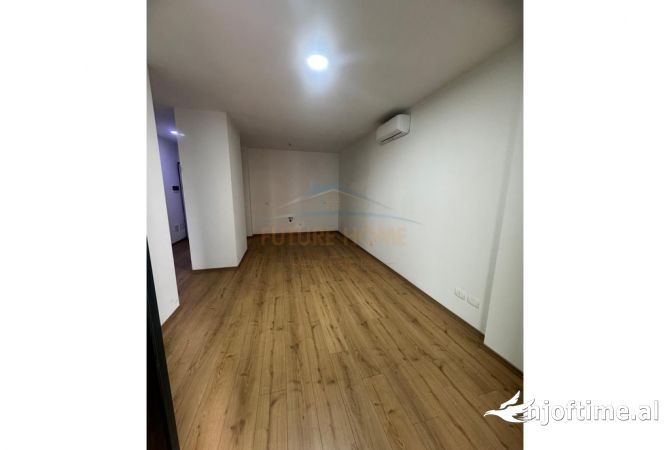 Shtepi me qera Apartament ne Tirane, 2+1, Mobilimi Bosh, pa mobiluar, Pagesa 500  Euro.