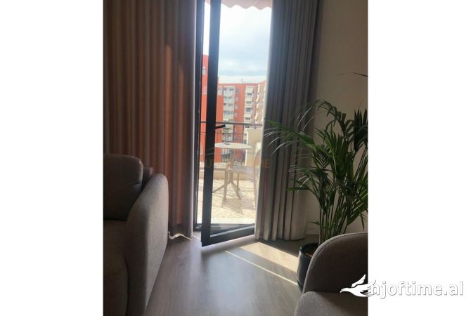 Shtepi me qera 1+1 ne Tirane - 900 Euro