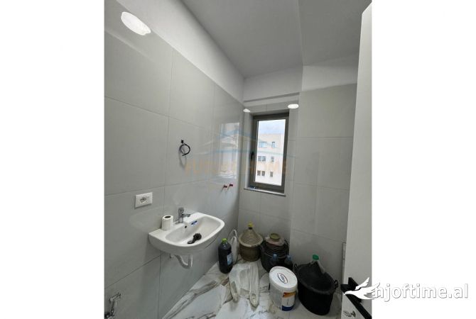 Shtepi ne shitje 2+1 ne Tirane - 205,000 Euro