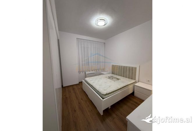 Shtepi me qera Apartament ne Tirane, 2+1, Mobilimi E mobiluar, Pagesa 500  Euro.