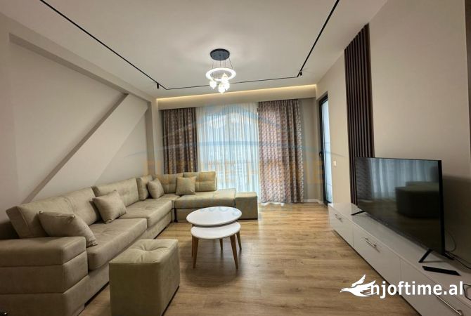 Shtepi me qera Apartament ne Tirane, 2+1, Mobilimi E mobiluar, Pagesa 700  Euro.