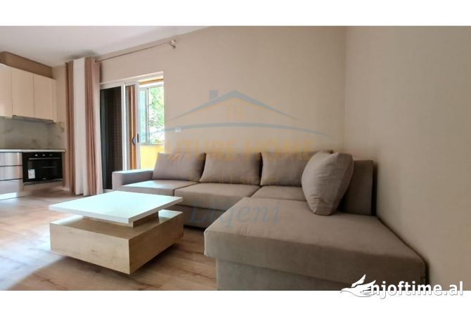 Shtepi ne shitje Apartament ne Tirane, 1+1, Mobilimi E mobiluar, Pagesa 160,000  Euro.