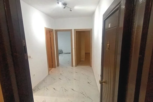 Shtepi me qera 1+1 ne Tirane - 30,000 Leke