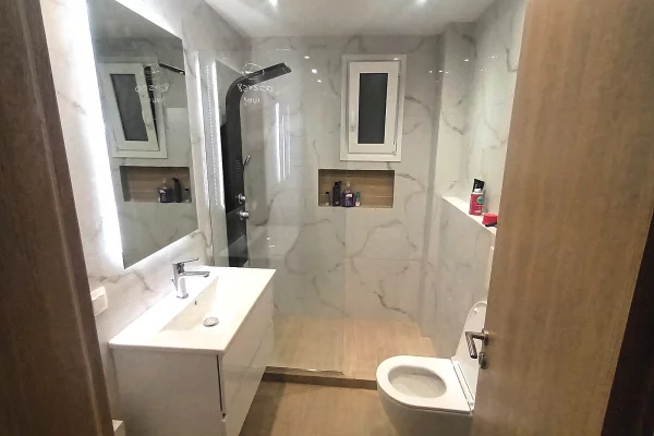 Shtepi me qera 1+1 ne Tirane - 30,000 Leke