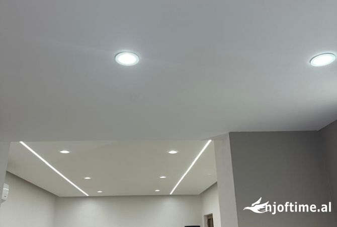Ambient biznesi me qera 3+1 ne Tirane - 400 Euro