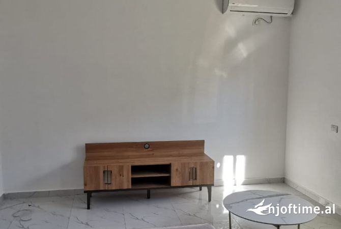Shtepi me qera 3+1 ne Tirane - 500 Euro