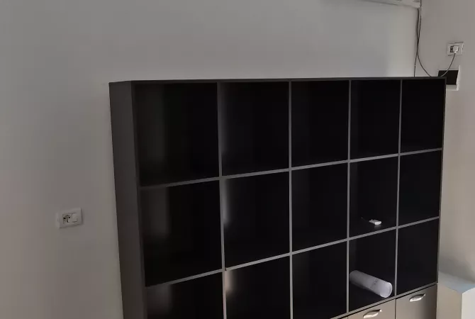 Ambjent biznesi me qera Garsoniere ne Tirane - 300 Euro